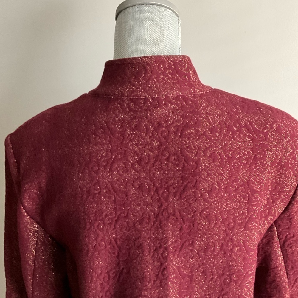 CHICO'S | LONG JACKET SIZE 2 BURGUNDY GOLD - Picture 9 of 10